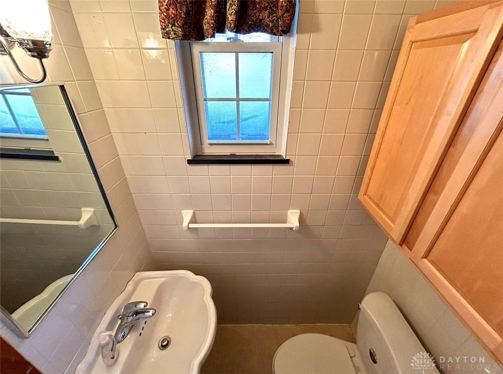 321 Laurelann Drive, Dayton, Ohio image 12