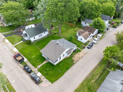 Photo of 2302 Coronette Avenue, Harrison Twp, OH 45414 (MLS # 958878)