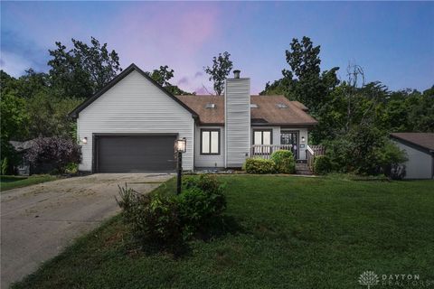 Photo of 7626 Morning Mist Circle, Dayton, OH 45426 (MLS # 941005)