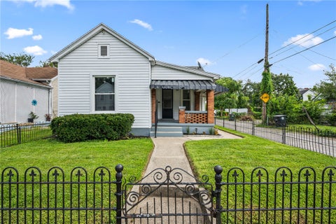 Homes For Sale - 426 Hulbert Street<br/> Dayton, OH 45410