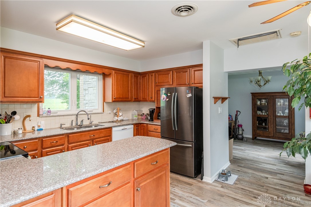 7885 S Jay Road, West Milton, Ohio image 7
