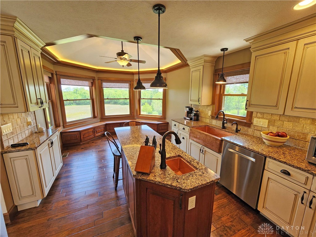 5630 Meissen Drive, Springfield, Ohio image 10