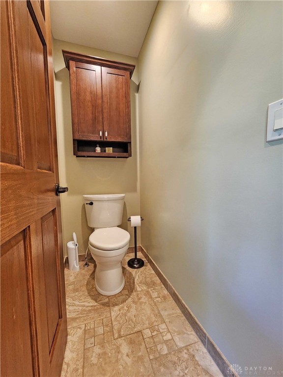 5630 Meissen Drive, Springfield, Ohio image 33