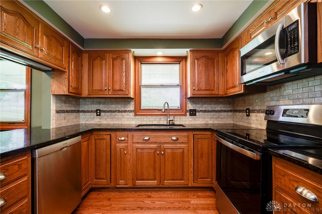 4479 E Helenwood Drive, Beavercreek, Ohio image 11