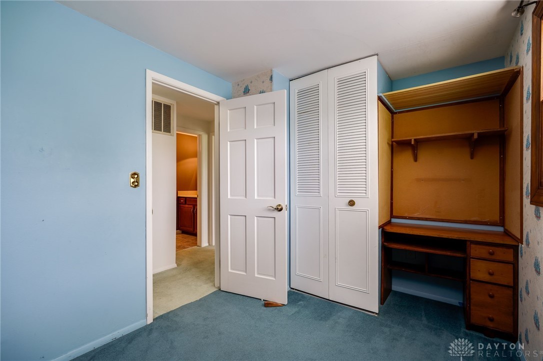 4479 E Helenwood Drive, Beavercreek, Ohio image 24