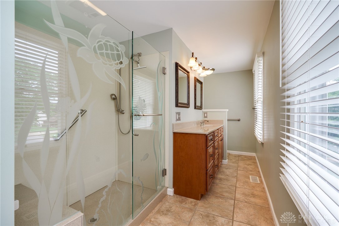 4479 E Helenwood Drive, Beavercreek, Ohio image 29
