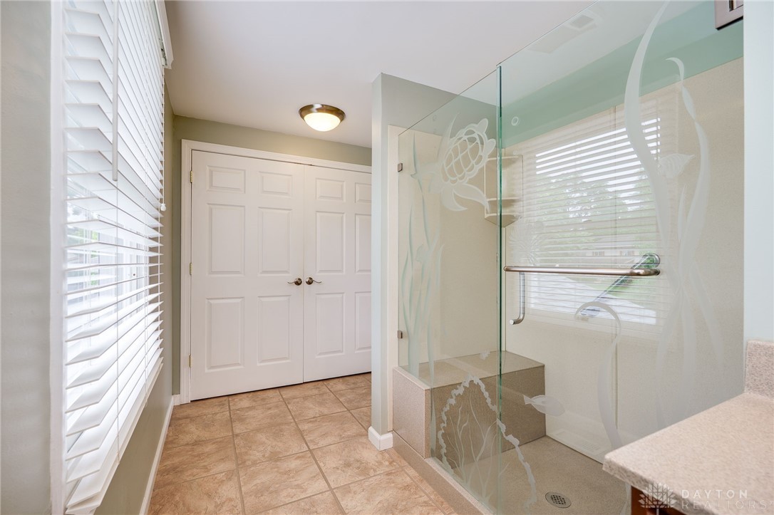 4479 E Helenwood Drive, Beavercreek, Ohio image 31