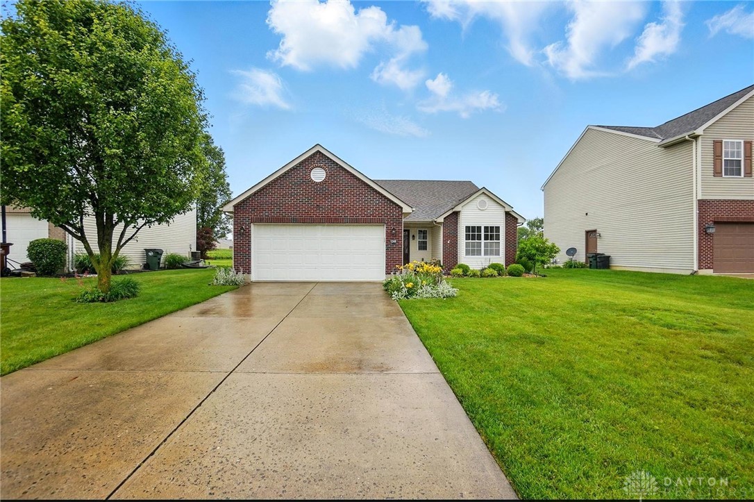 1248 Kern Drive, Germantown, Ohio image 2