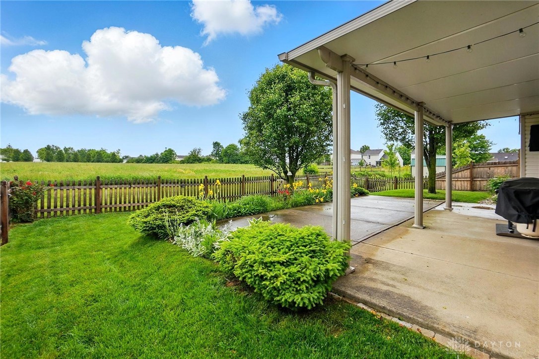 1248 Kern Drive, Germantown, Ohio image 6