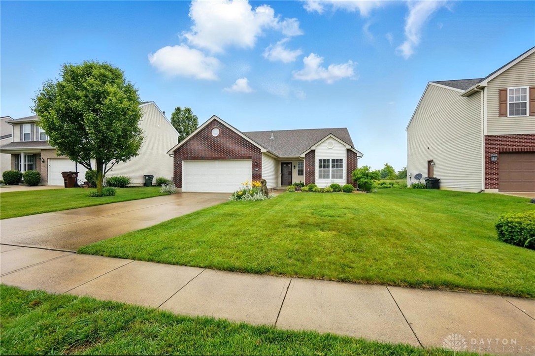 1248 Kern Drive, Germantown, Ohio image 3