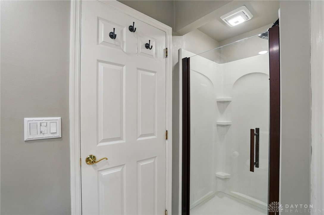 3877 St Paris Pike, Springfield, Ohio image 31