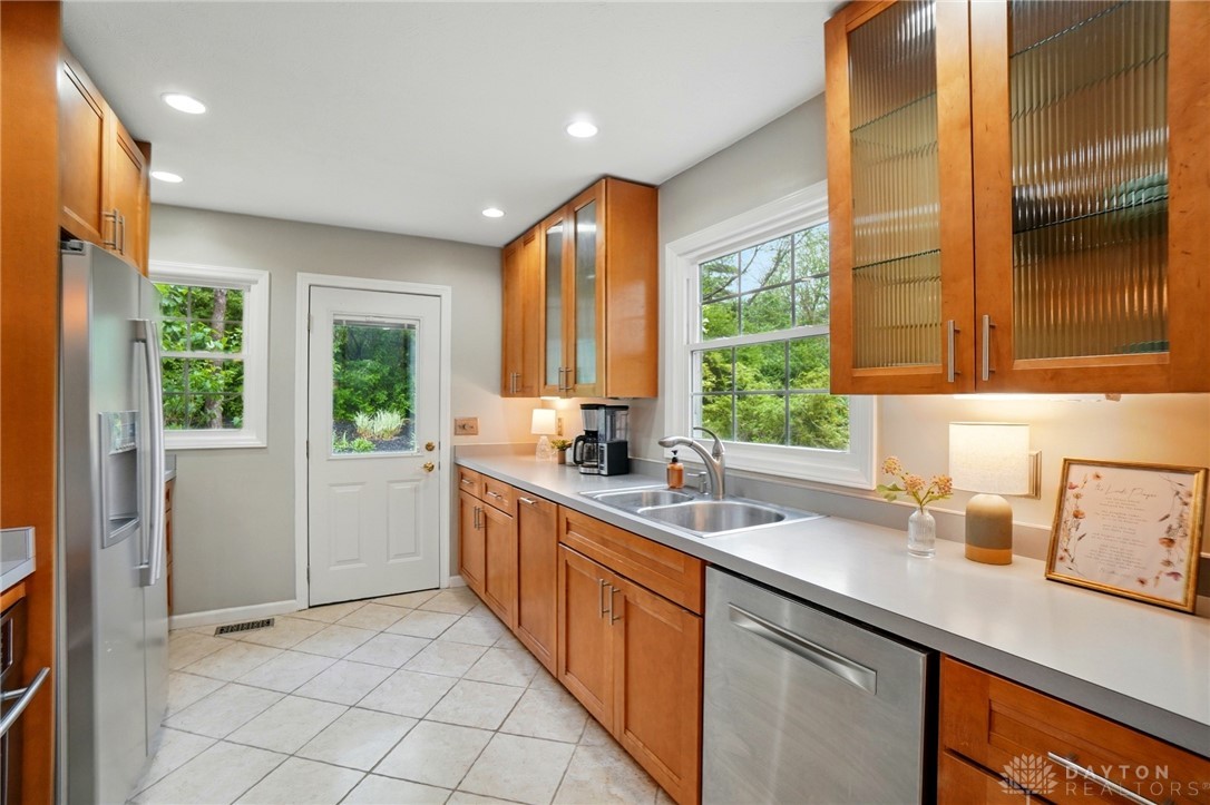 3877 St Paris Pike, Springfield, Ohio image 15
