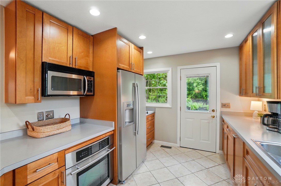 3877 St Paris Pike, Springfield, Ohio image 20