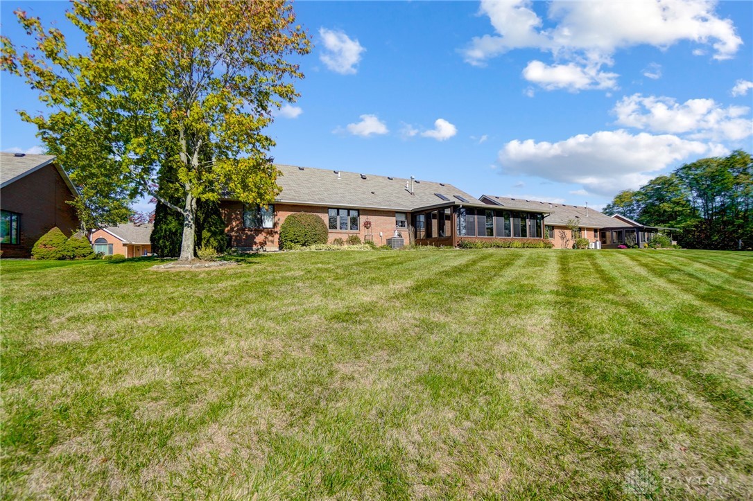 1847 Fox Ridge Drive, Springfield, Ohio image 39