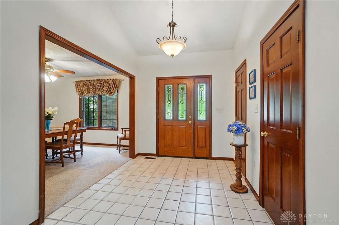 2954 Stauffer Drive, Beavercreek, Ohio image 6