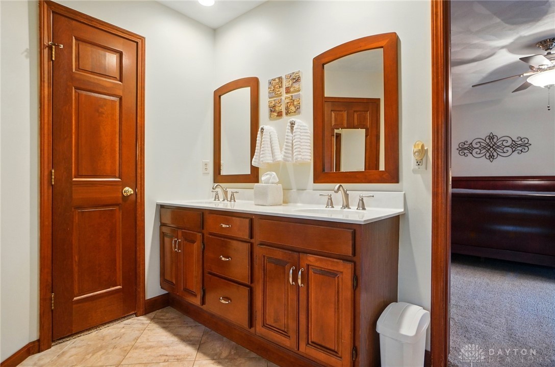 2954 Stauffer Drive, Beavercreek, Ohio image 16