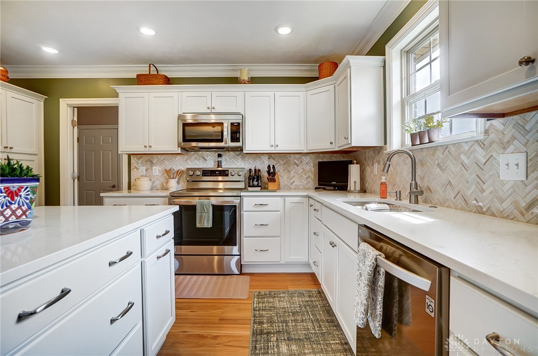 2820 Parkwood Drive, Troy, Ohio image 22