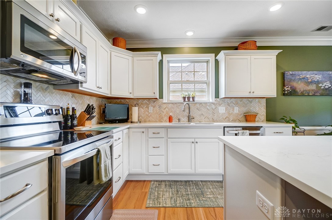 2820 Parkwood Drive, Troy, Ohio image 27
