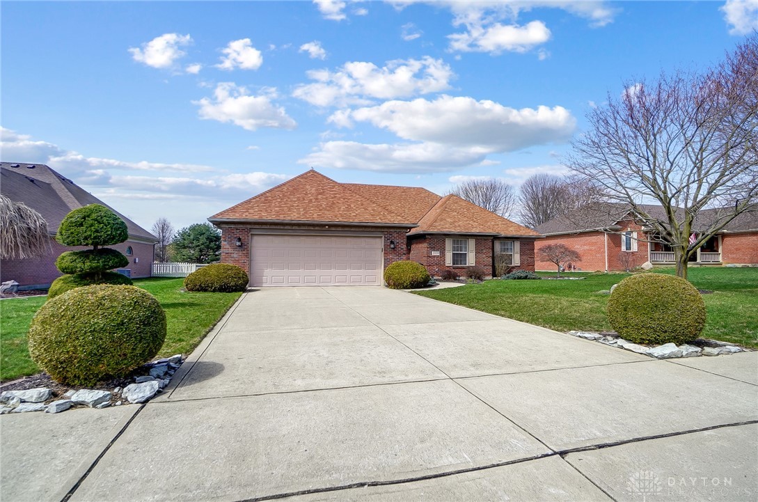 2820 Parkwood Drive, Troy, Ohio image 3