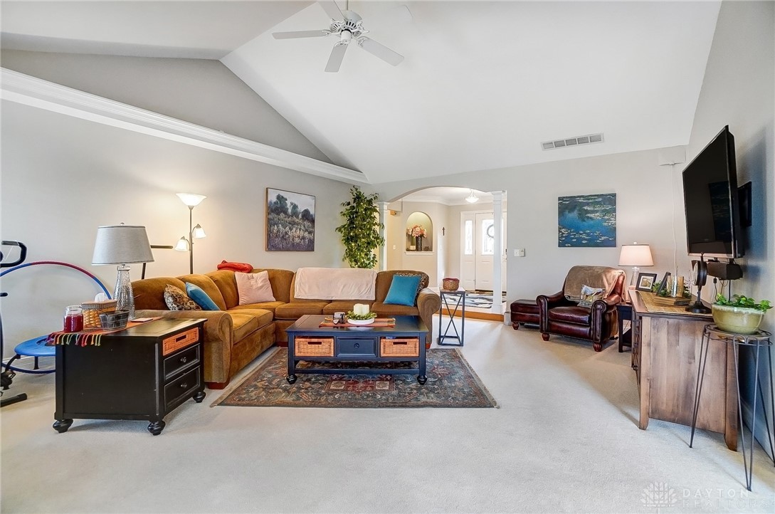 2820 Parkwood Drive, Troy, Ohio image 11