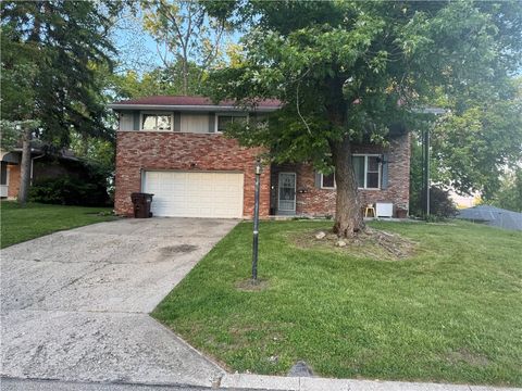 Photo of 5562 Maefel Lane, Harrison Twp, OH 45415 (MLS # 958214)