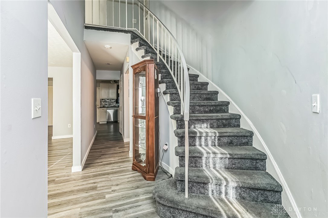 4601 Merrick Drive, Dayton, Ohio image 25