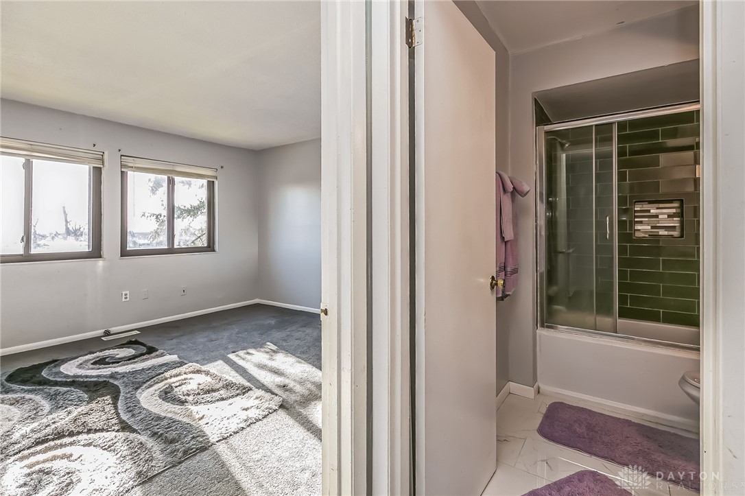 4601 Merrick Drive, Dayton, Ohio image 9