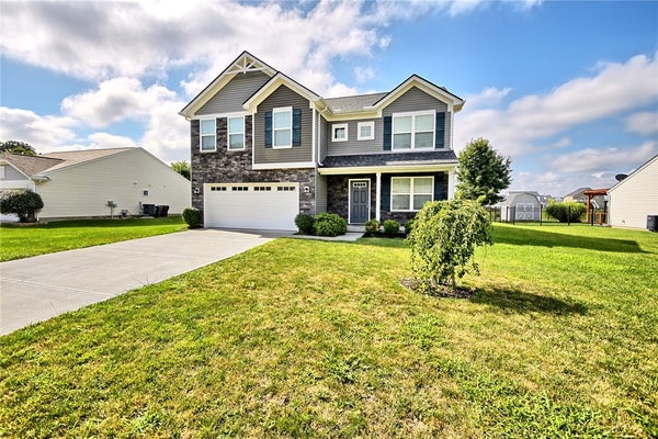 1097 MARTY LEE LN, CARLISLE, OH 45005 - Image 7e746b4db8e4e17e3f7151e69442ed3a/2007100385