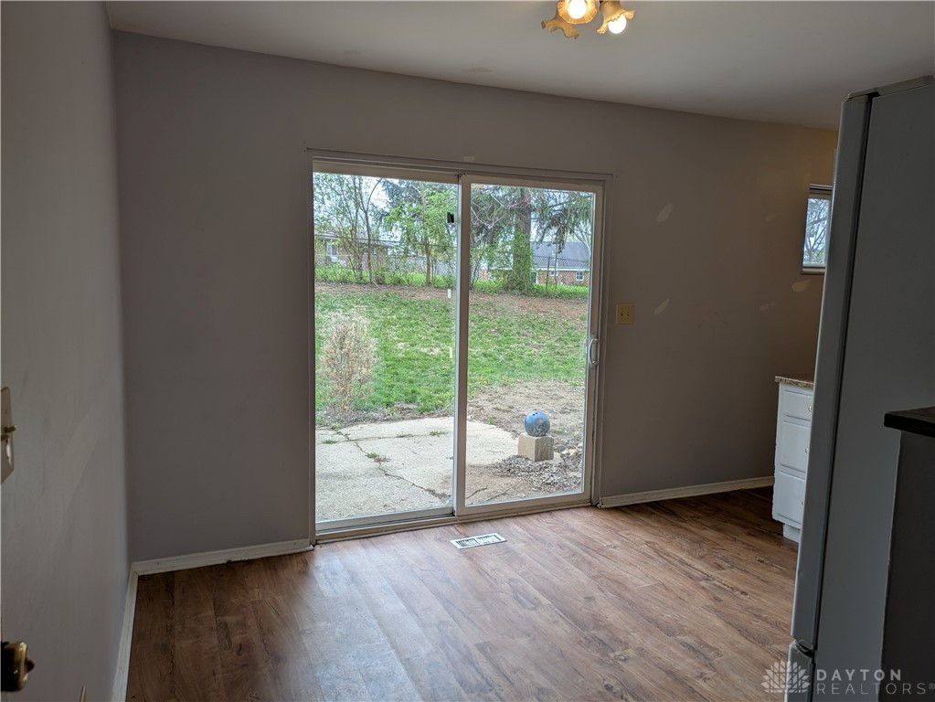 1329 Lee Road, Troy, Ohio image 5