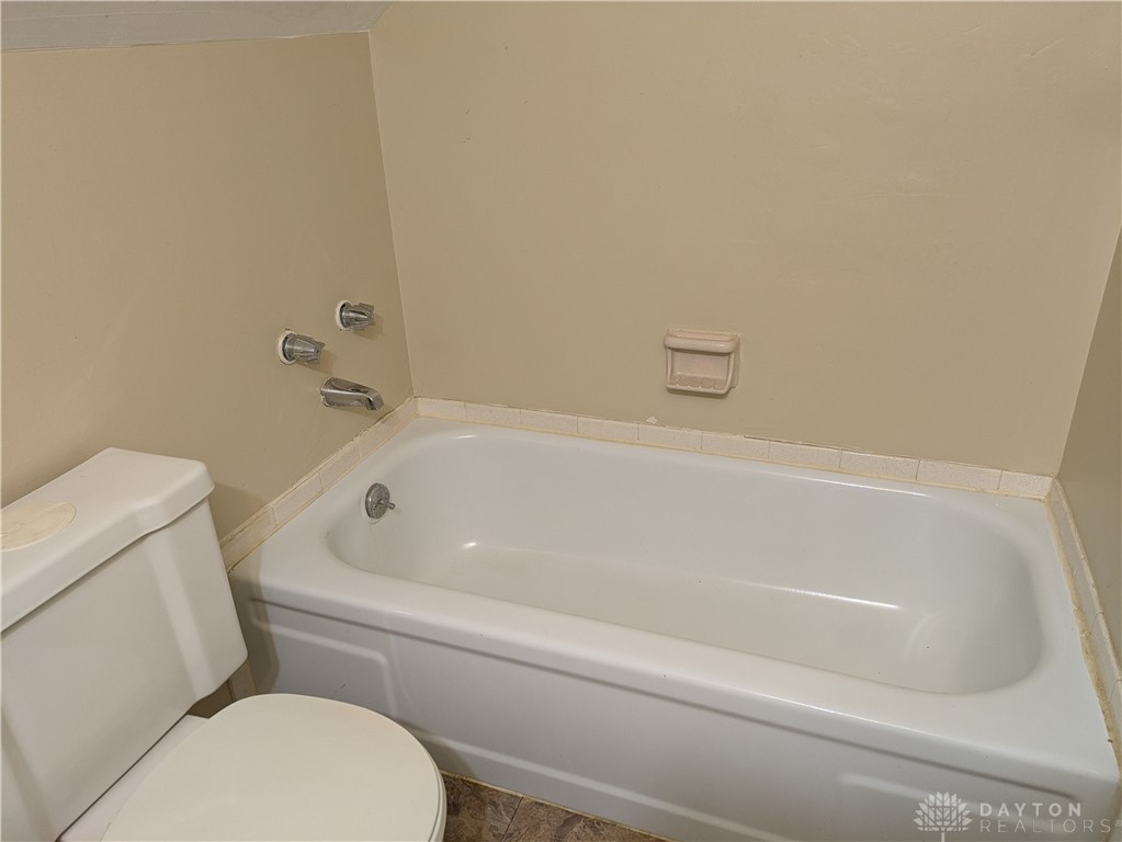 1329 Lee Road, Troy, Ohio image 13