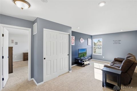 Tiny photo for 2521 Leonardo Way, Franklin, OH 45005 (MLS # 945833)
