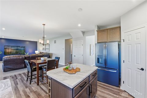 Tiny photo for 2521 Leonardo Way, Franklin, OH 45005 (MLS # 945833)
