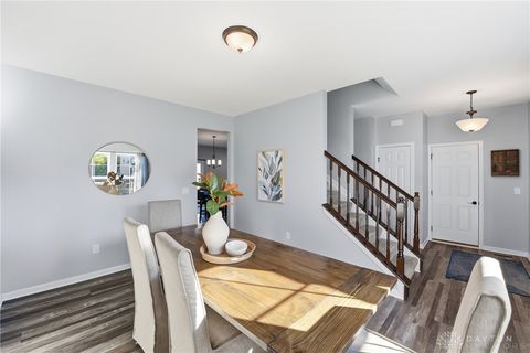 Tiny photo for 2521 Leonardo Way, Franklin, OH 45005 (MLS # 945833)