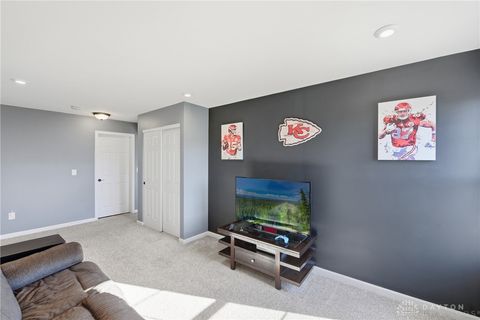 Tiny photo for 2521 Leonardo Way, Franklin, OH 45005 (MLS # 945833)