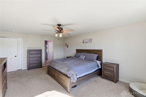 Tiny photo for 2521 Leonardo Way, Franklin, OH 45005 (MLS # 945833)