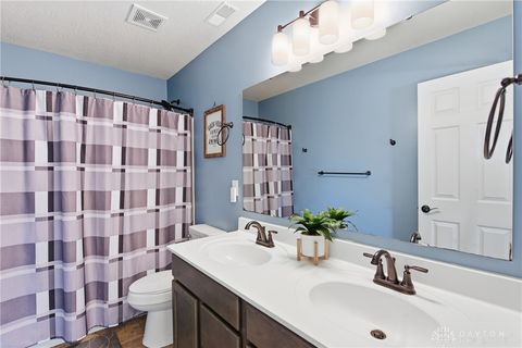 Tiny photo for 2521 Leonardo Way, Franklin, OH 45005 (MLS # 945833)