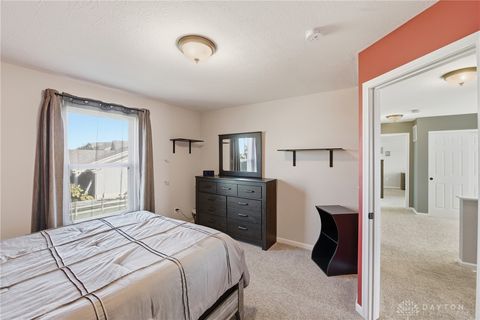Tiny photo for 2521 Leonardo Way, Franklin, OH 45005 (MLS # 945833)