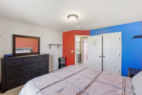 Tiny photo for 2521 Leonardo Way, Franklin, OH 45005 (MLS # 945833)