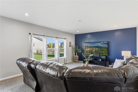 Tiny photo for 2521 Leonardo Way, Franklin, OH 45005 (MLS # 945833)