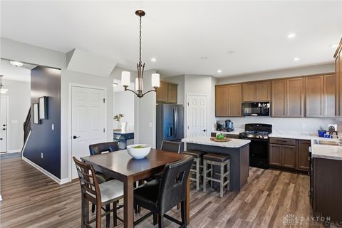 Tiny photo for 2521 Leonardo Way, Franklin, OH 45005 (MLS # 945833)