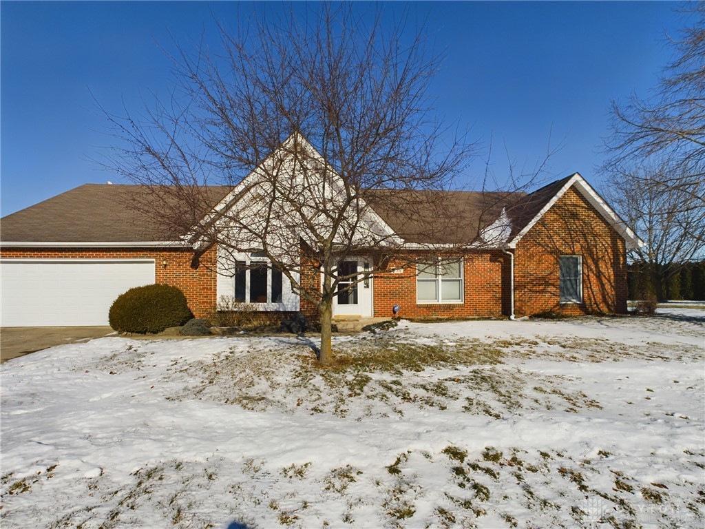 755 Willow Creek Way, Troy, Ohio image 39