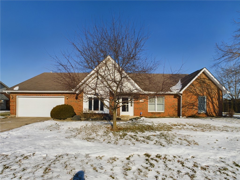 755 Willow Creek Way, Troy, Ohio image 36