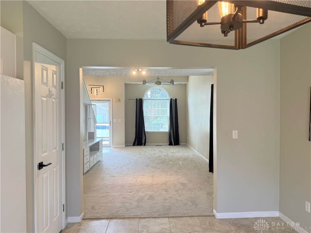 232 Choctaw Circle, Franklin, Ohio image 10