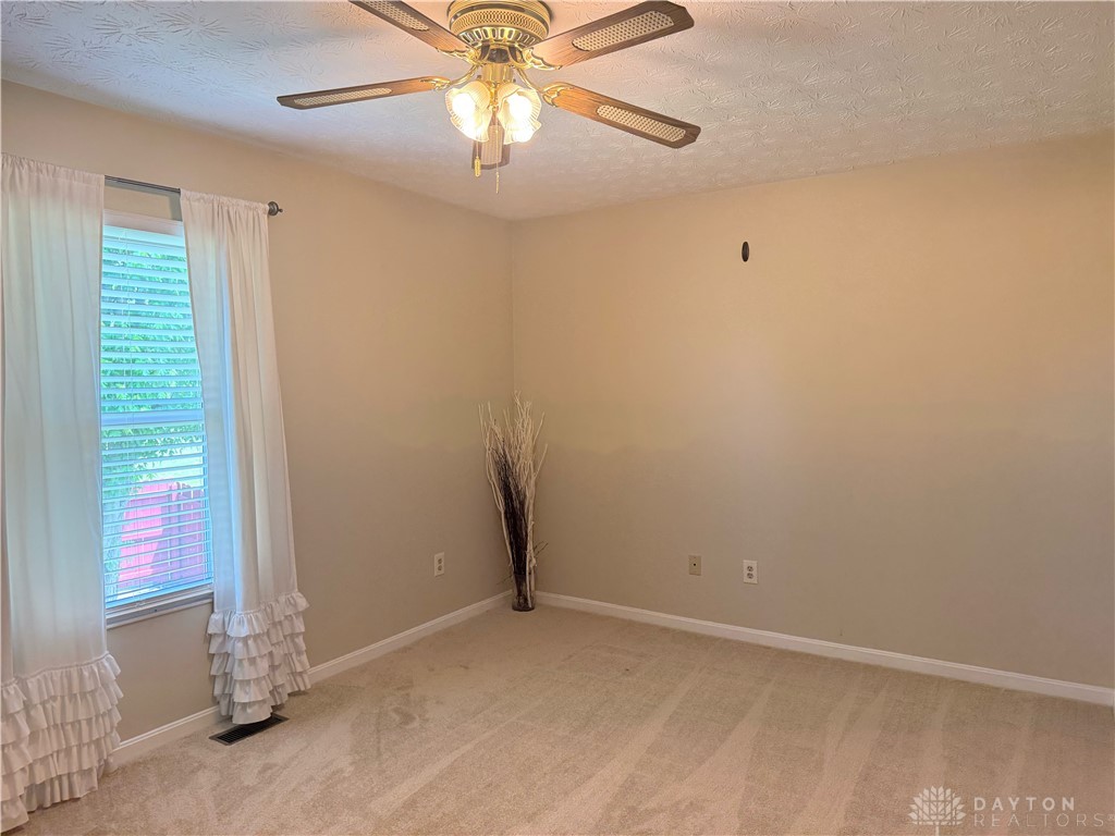 232 Choctaw Circle, Franklin, Ohio image 30