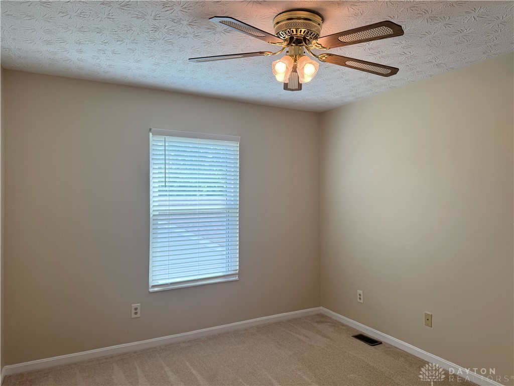 232 Choctaw Circle, Franklin, Ohio image 26