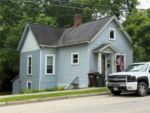 Photo of 123 Silver Street, Lebanon, OH 45036 (MLS # 959346)