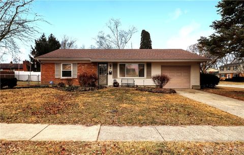 Photo of 683 Danbury Road, Cincinnati, OH 45240 (MLS # 952184)