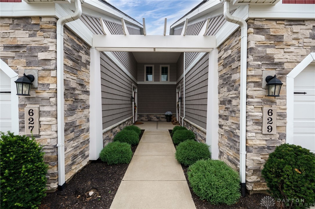 Beavercreek, Ohio 45430, United States, 2 Bedrooms Bedrooms, ,3 BathroomsBathrooms,Residential,Active,201028