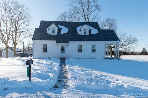 Photo of 7550 N Crescent Road, Covington, OH 45318 (MLS # 952075)