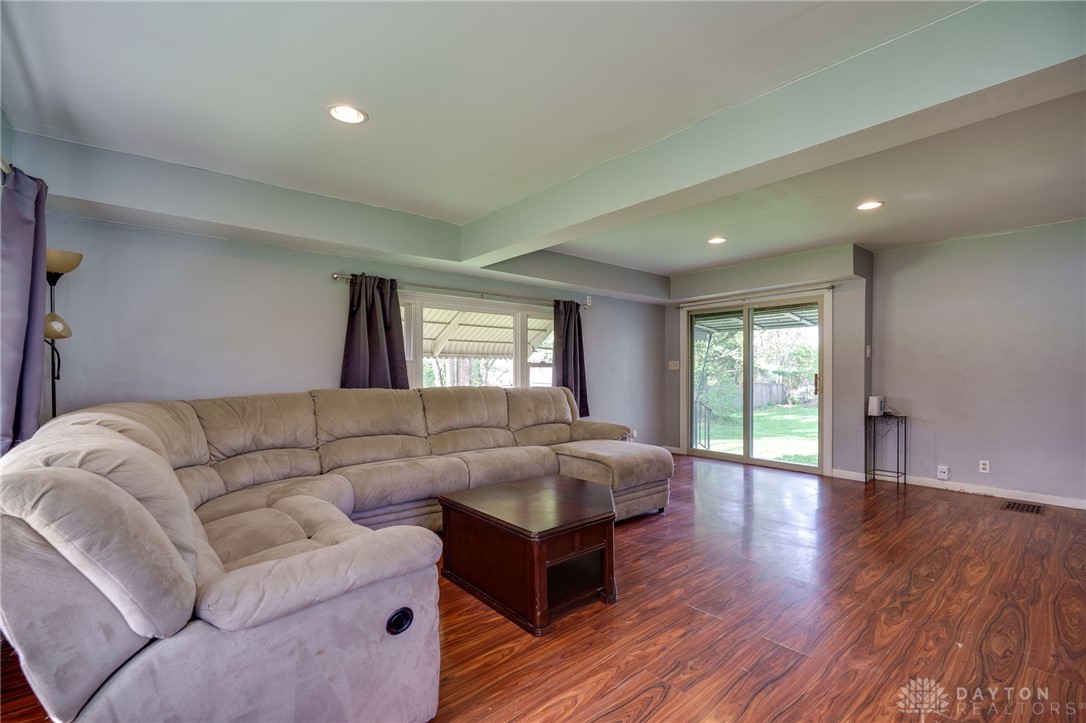1661 N Central Drive, Beavercreek, Ohio image 27
